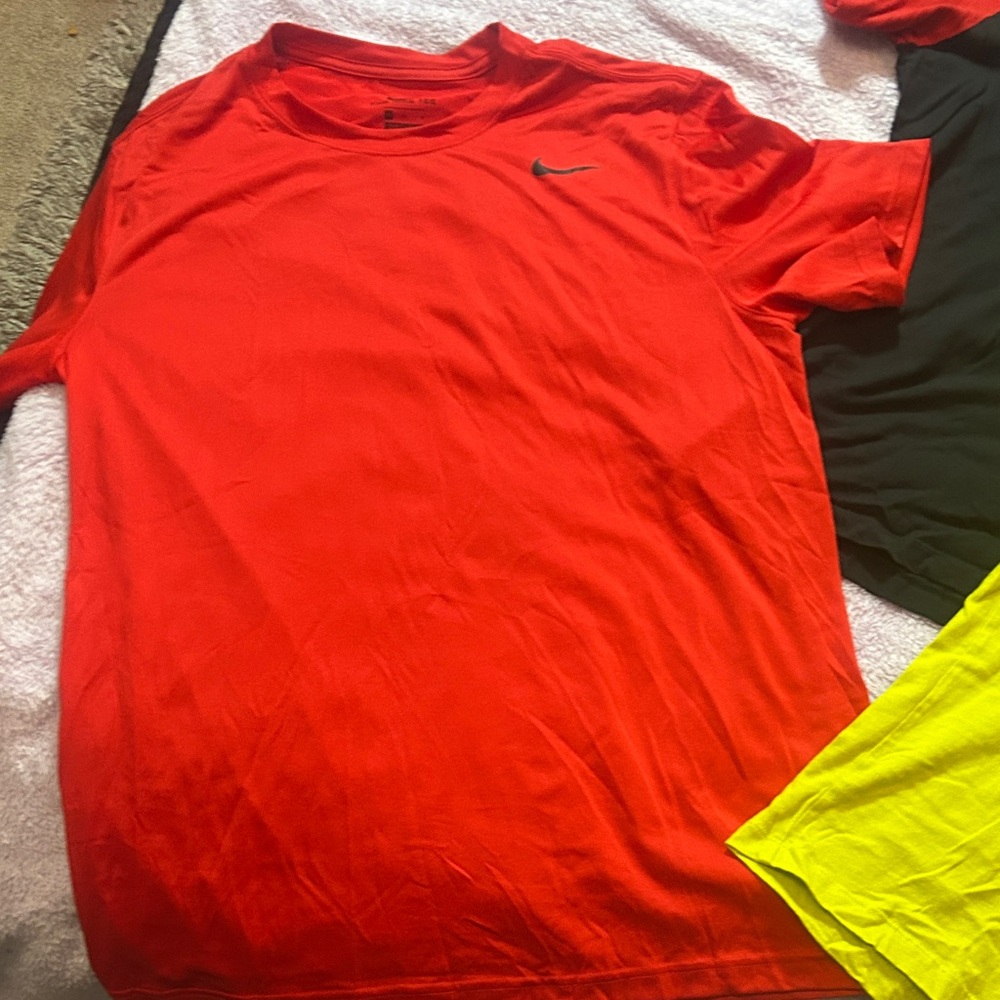 Mens Nike Dri-Fit Bright Red Short Sleeve Athletic Tee